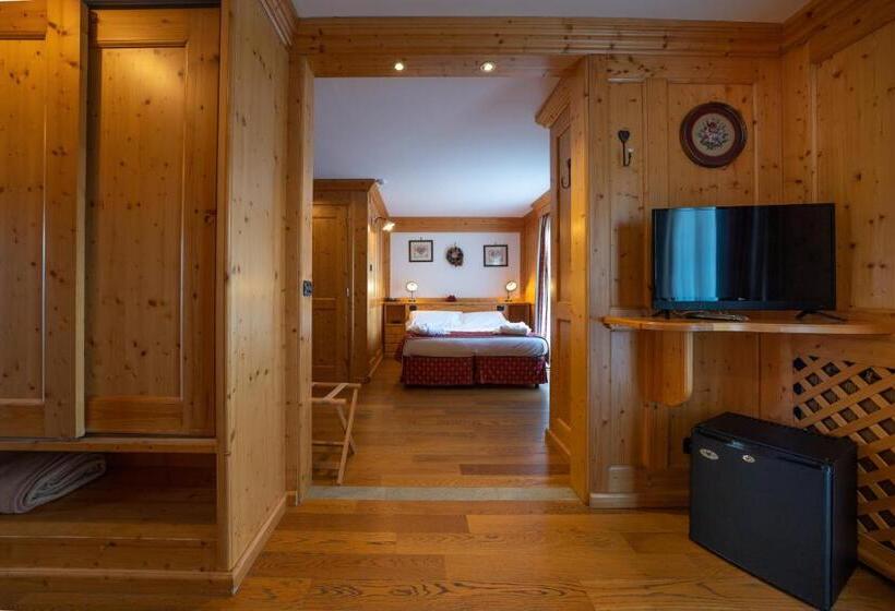 סוויטת ג'וניור, Lo Scoiattolo