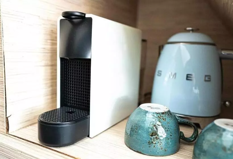 Deluxe-sviitti, Logement Overzee