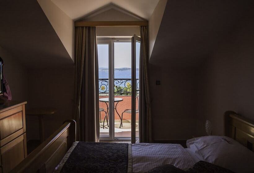 חדר סטנדרט, Miramare