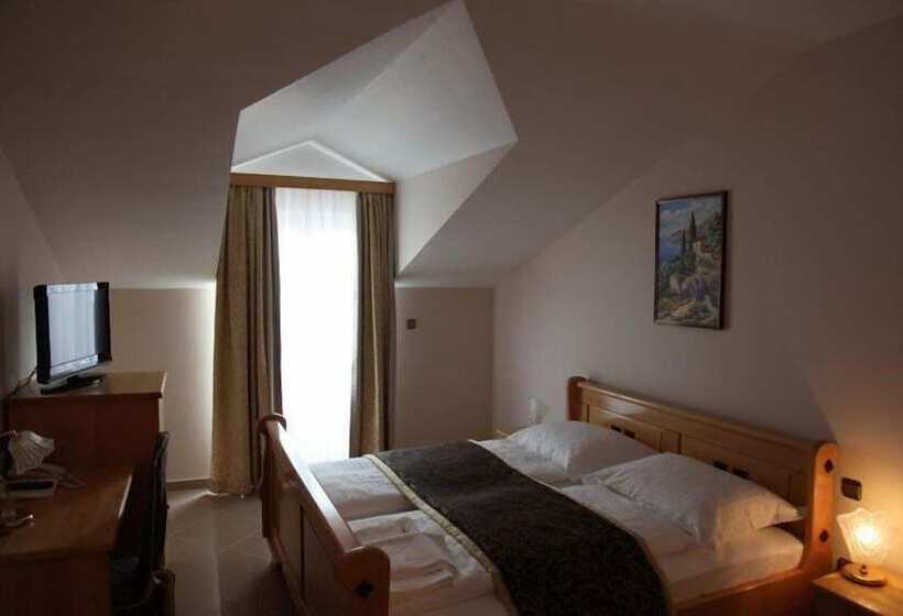 חדר סטנדרט, Miramare