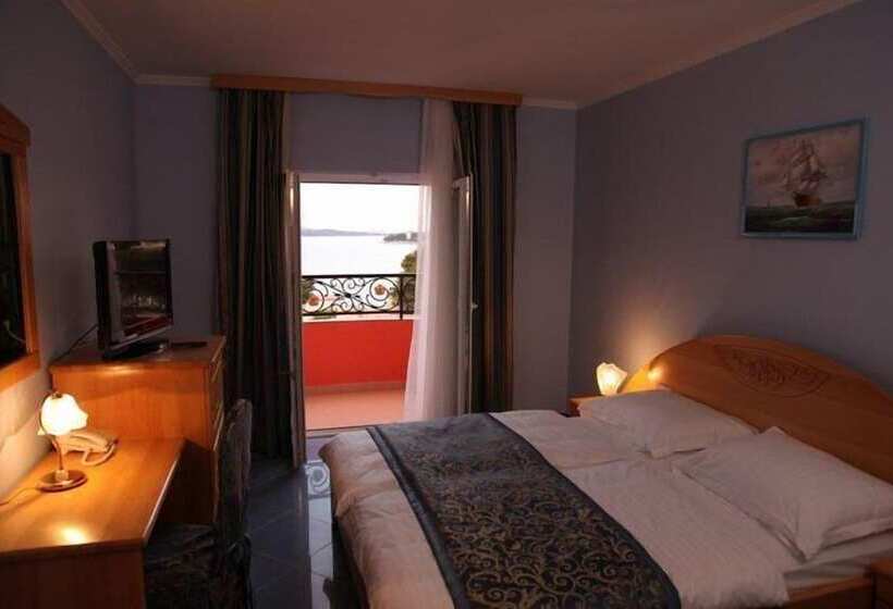 חדר סטנדרט, Miramare