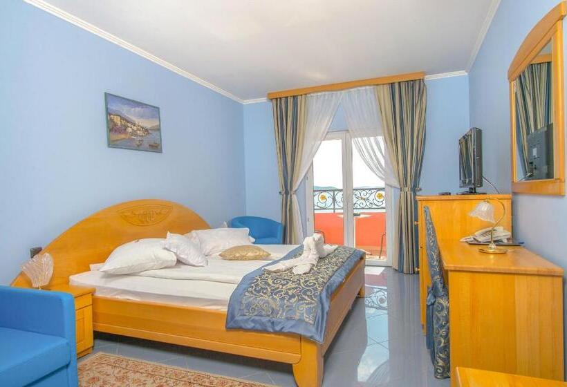 חדר סטנדרט נוף לים עם מרפסת, Miramare