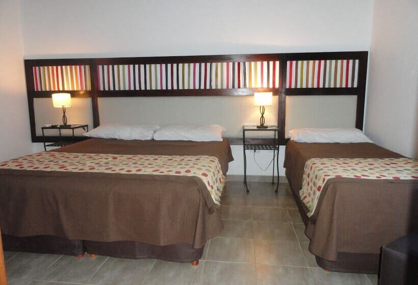 Номер Стандарт Трехместный, Munay Hotel Cafayate