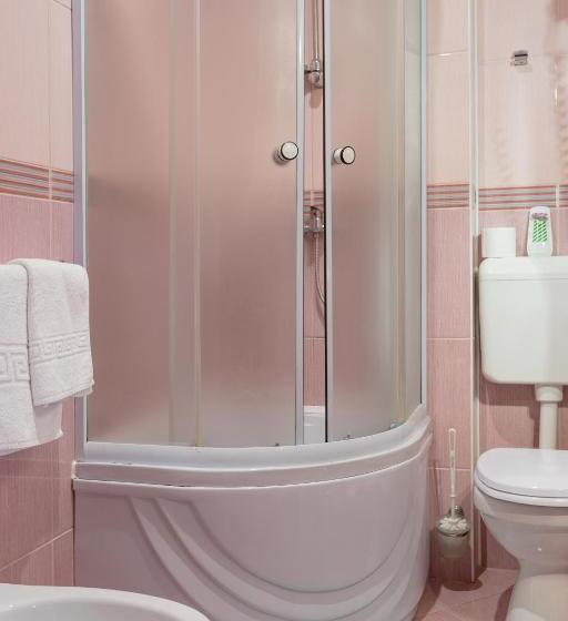 スタンダード４人部屋, Natural