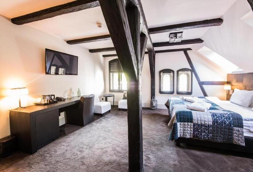 חדר דלוקס, Pałac Jugowice