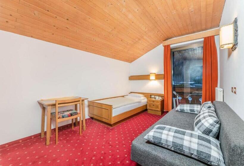 标准单人间, Pontives