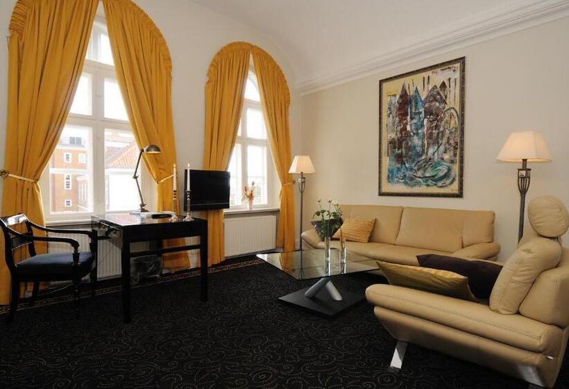 Люкс, Ringkøbing