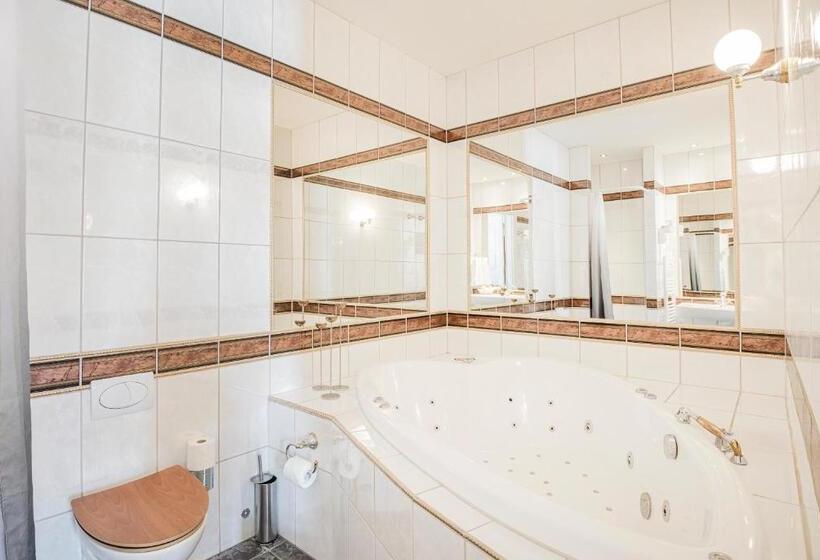 Люкс, Ringkøbing