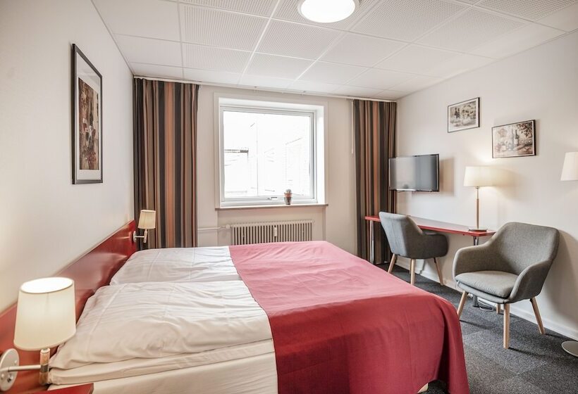 Номер Стандарт, Ringkøbing