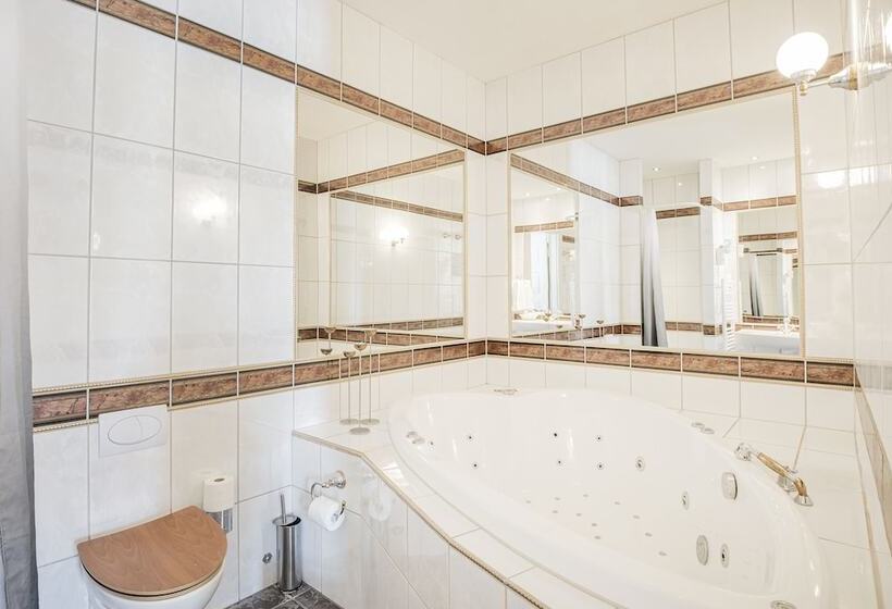 Люкс, Ringkøbing