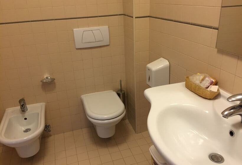 غرفة إقتصادية رباعية, Ristorante Dragonara