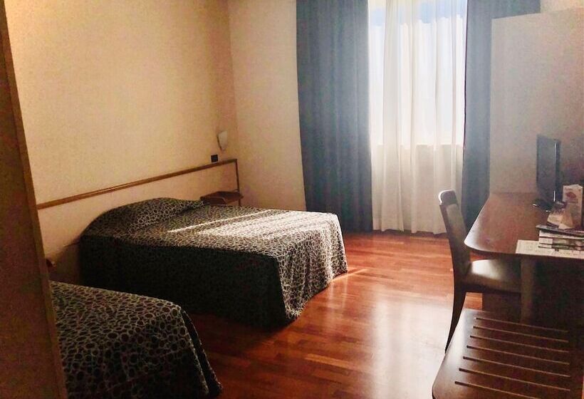 غرفة قياسية, Ristorante Dragonara