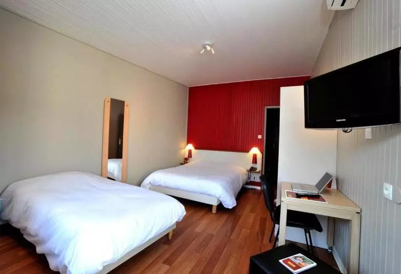 スタンダードトリプルルーム, The Originals Access, Hôtel Arum, Remiremont