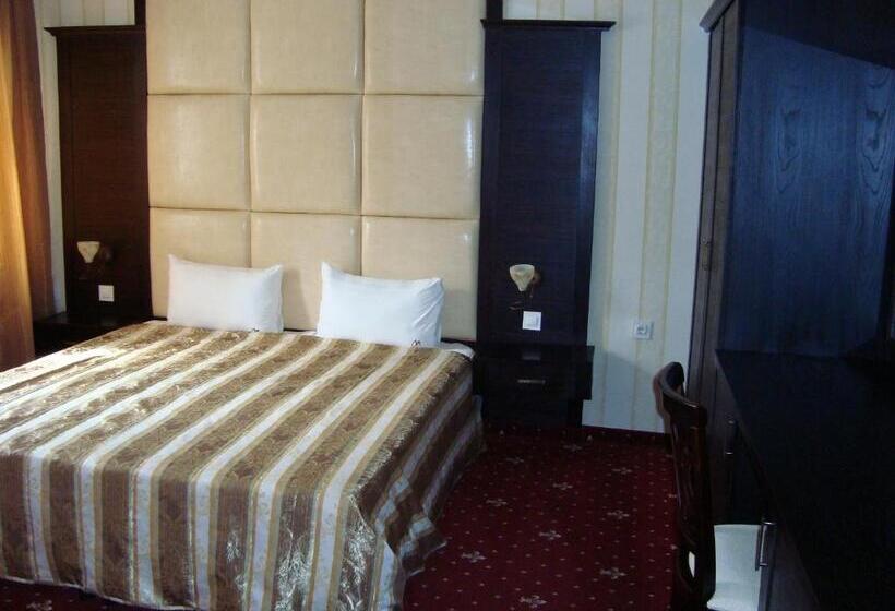 Студия Стандарт, Villa Ofir