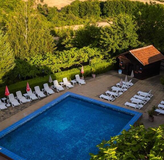 Студия Стандарт, Villa Ofir