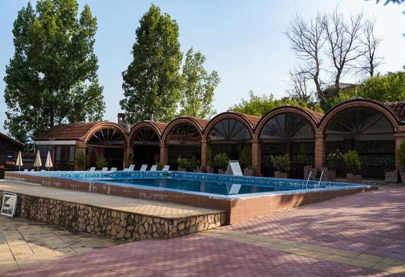 Студия Стандарт, Villa Ofir