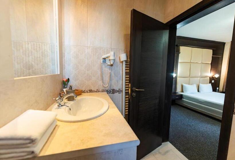 Студия Стандарт, Villa Ofir