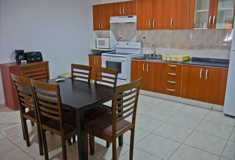 اتاق لوکس, North Resort