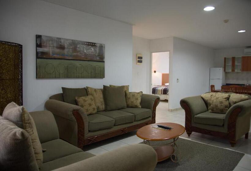 سوئیت 2 خوابه, North Resort