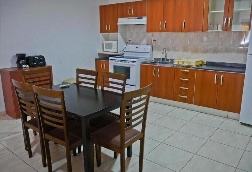 سوئیت 2 خوابه, North Resort
