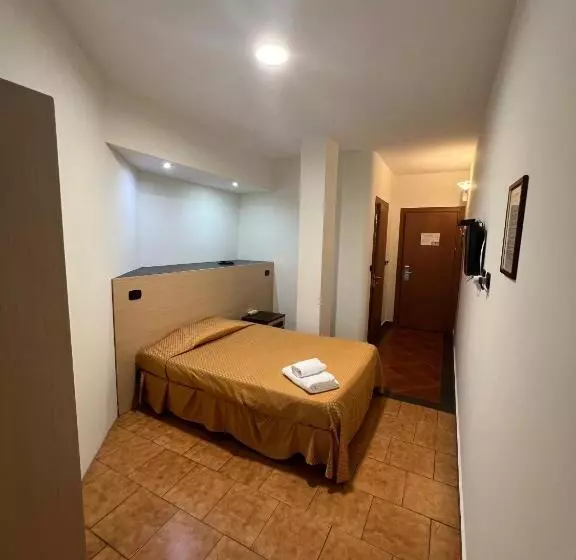 Standard Yhden Hengen Huone, Residence Sestriere