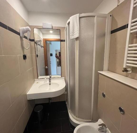 Quarto Estandar Individual, Residence Sestriere