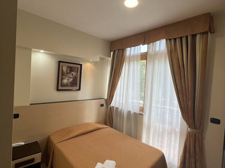 Chambre Standard Individuelle, Residence Sestriere