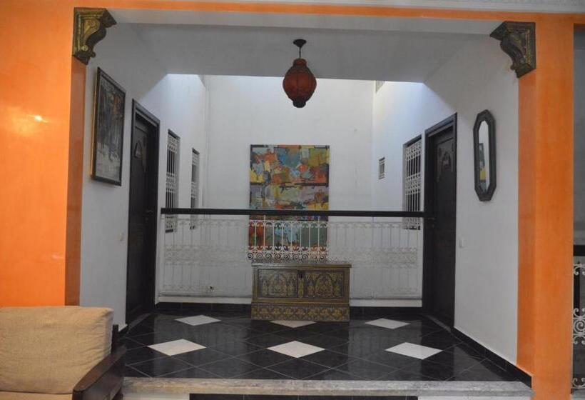 标准单人间, Riad Baddi