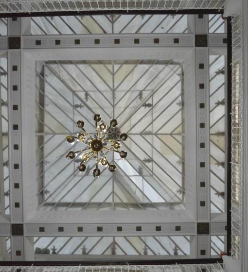 标准间, Riad Baddi