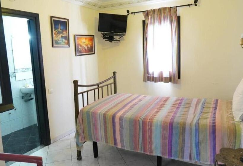 标准单人间, Riad Baddi