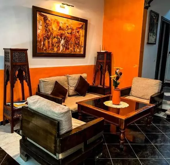 デラックスルーム, Riad Baddi