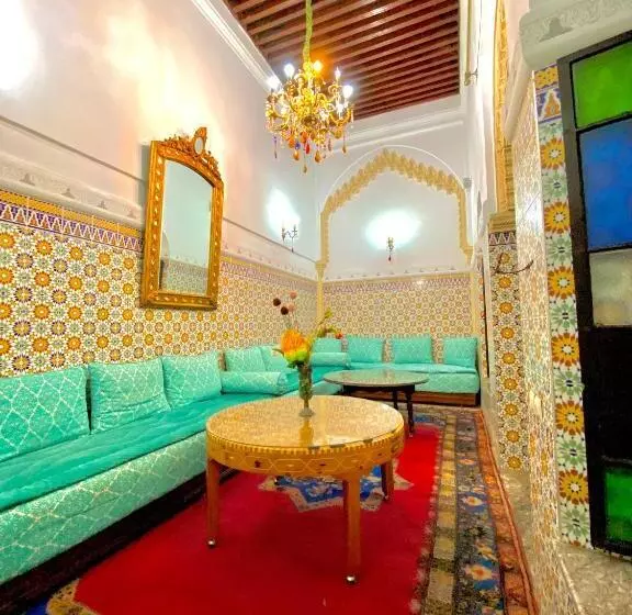 スタンダードシングルルーム, Riad Baddi
