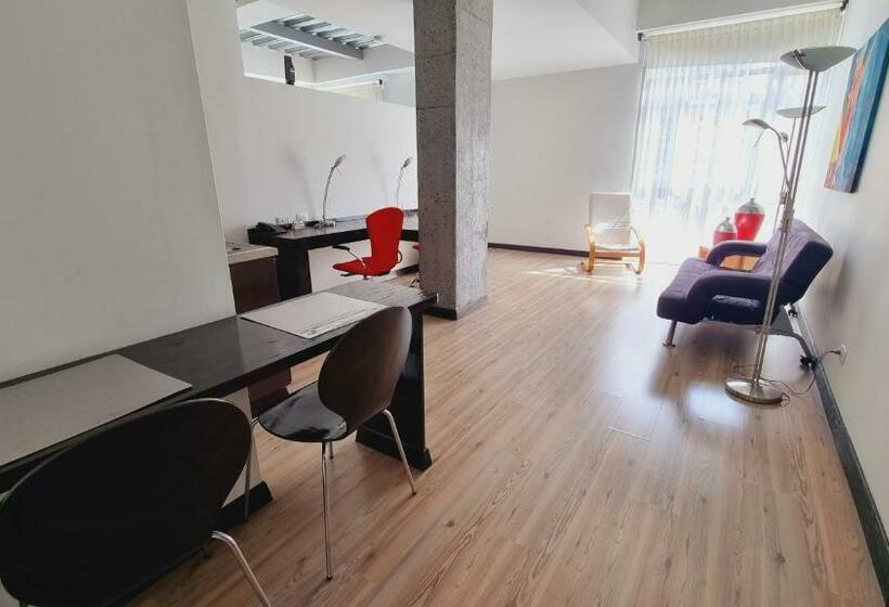 주니어 스위트, Habitat Suites