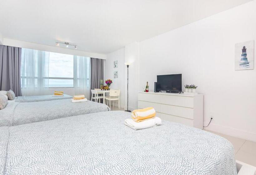 جناح ديلوكس مطل على البحر, Girasole Rentals