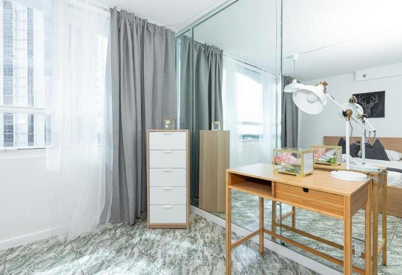 استودیوی سوپریور, Girasole Rentals