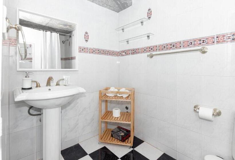 جناح عائلي, Girasole Rentals