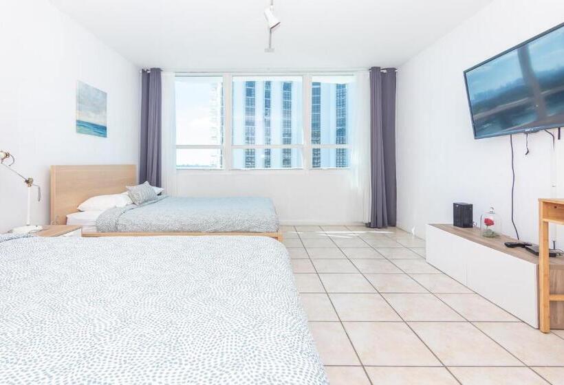 إستوديو ديلوكس, Girasole Rentals