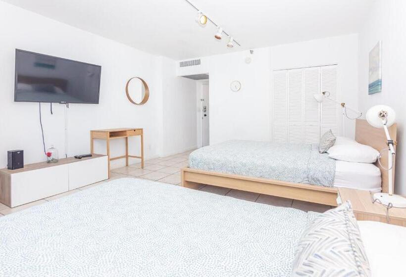 إستوديو ديلوكس, Girasole Rentals