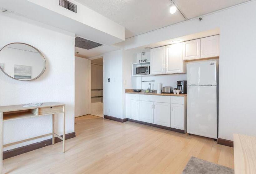 استودیوی استاندارد, Girasole Rentals