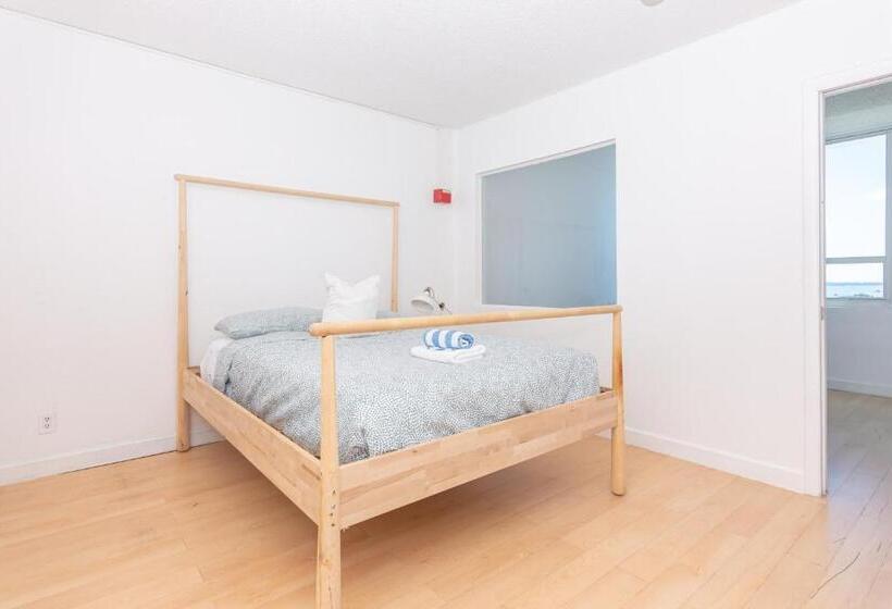 استودیوی استاندارد, Girasole Rentals