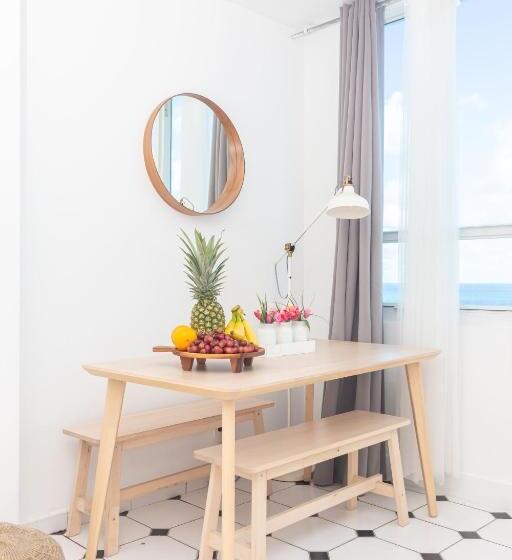 جناح مطلّ علي البحر, Girasole Rentals