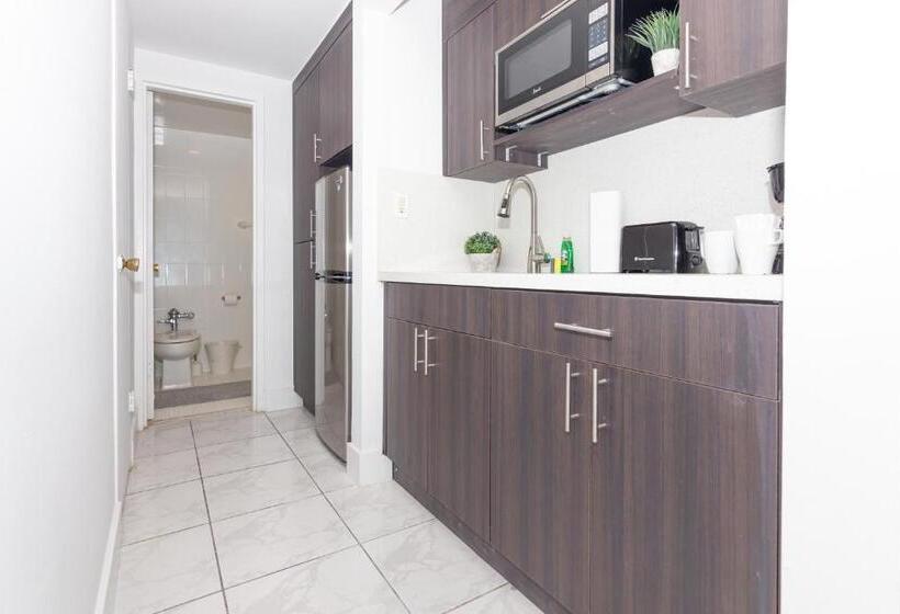 جناح ديلوكس, Girasole Rentals