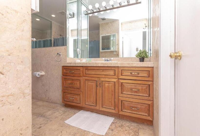 شقة غرفتين, Girasole Rentals