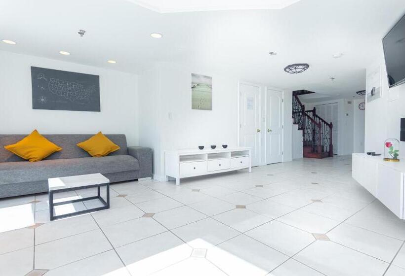 ویلای 1 خوابه با چشم‌انداز دریا, Girasole Rentals