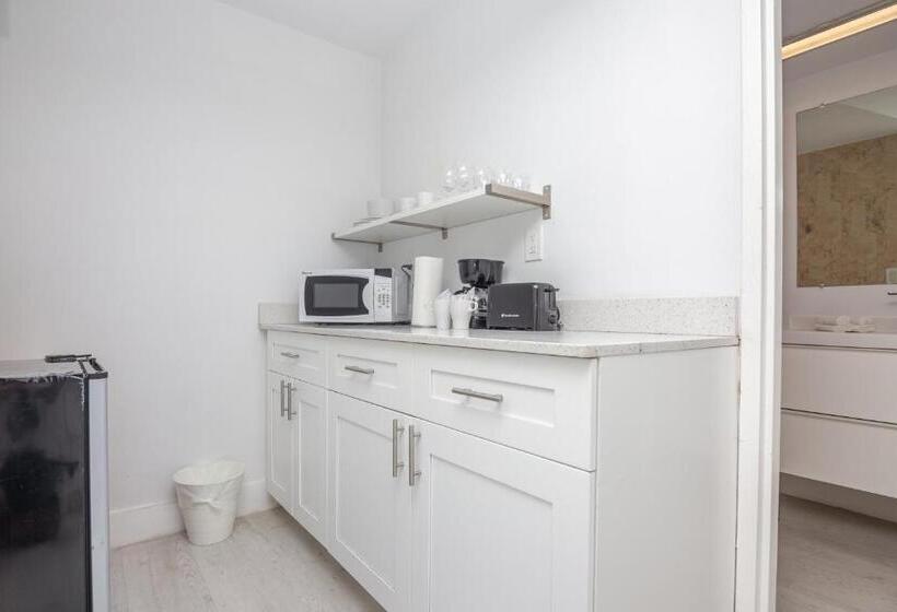 إستوديو قياسى مطل على البحر, Girasole Rentals