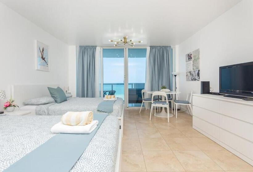 اتاق استاندارد با بالکن, Girasole Rentals