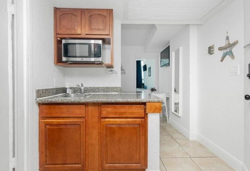 استودیو خانوادگی, Girasole Rentals