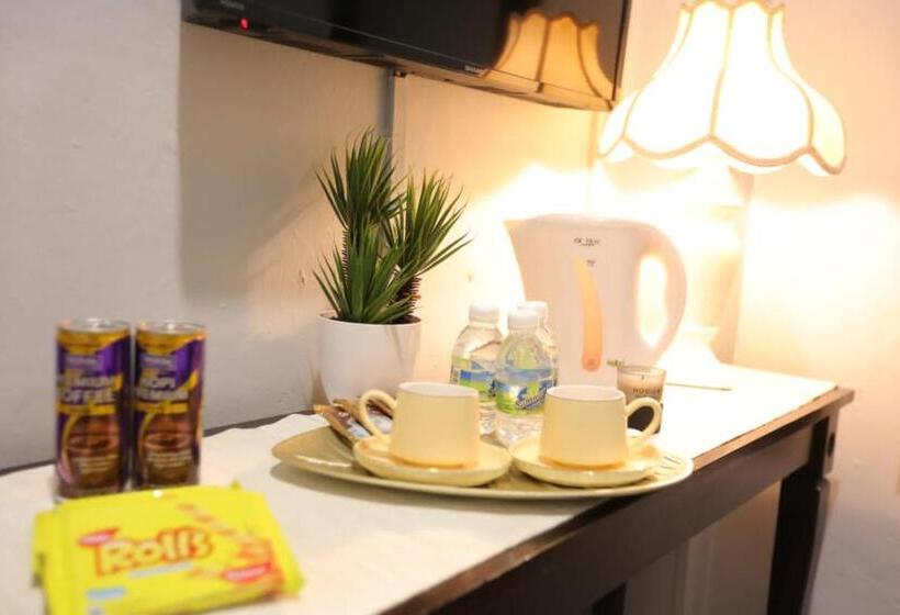 Standard Szoba, Ghazrins Garuda Jb