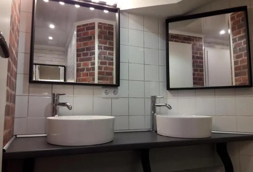 اتاق استاندارد یک نفره, K&s Apartments