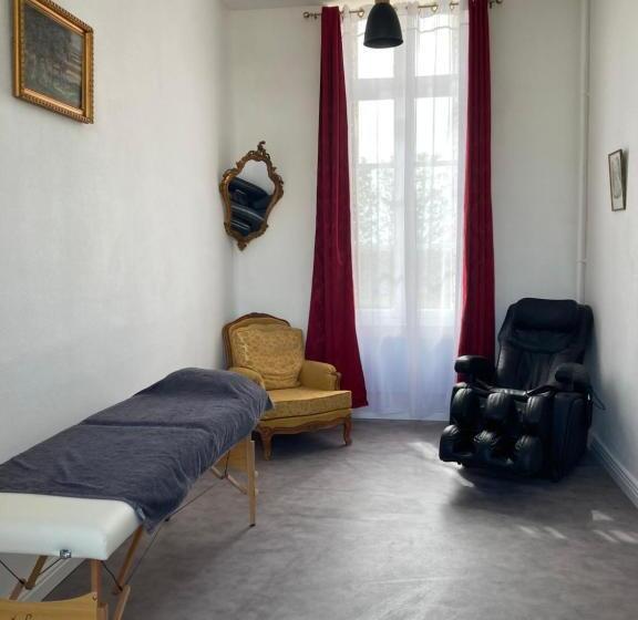 חדר דחוקס עם מיטת קינג, Chambre Zen Château De La Bouchatte
